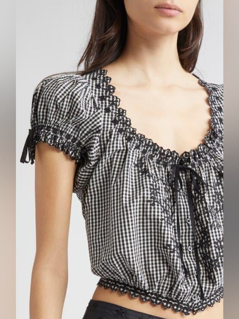 Doen nera gingham crop Black & White Gingham Puff Sleeve Crop Top with Lace Trim